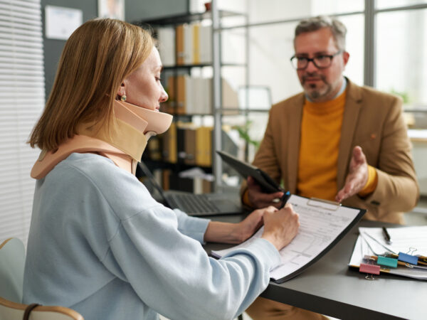 How a Personal Injury Lawyer Can Maximize Your Compensation
