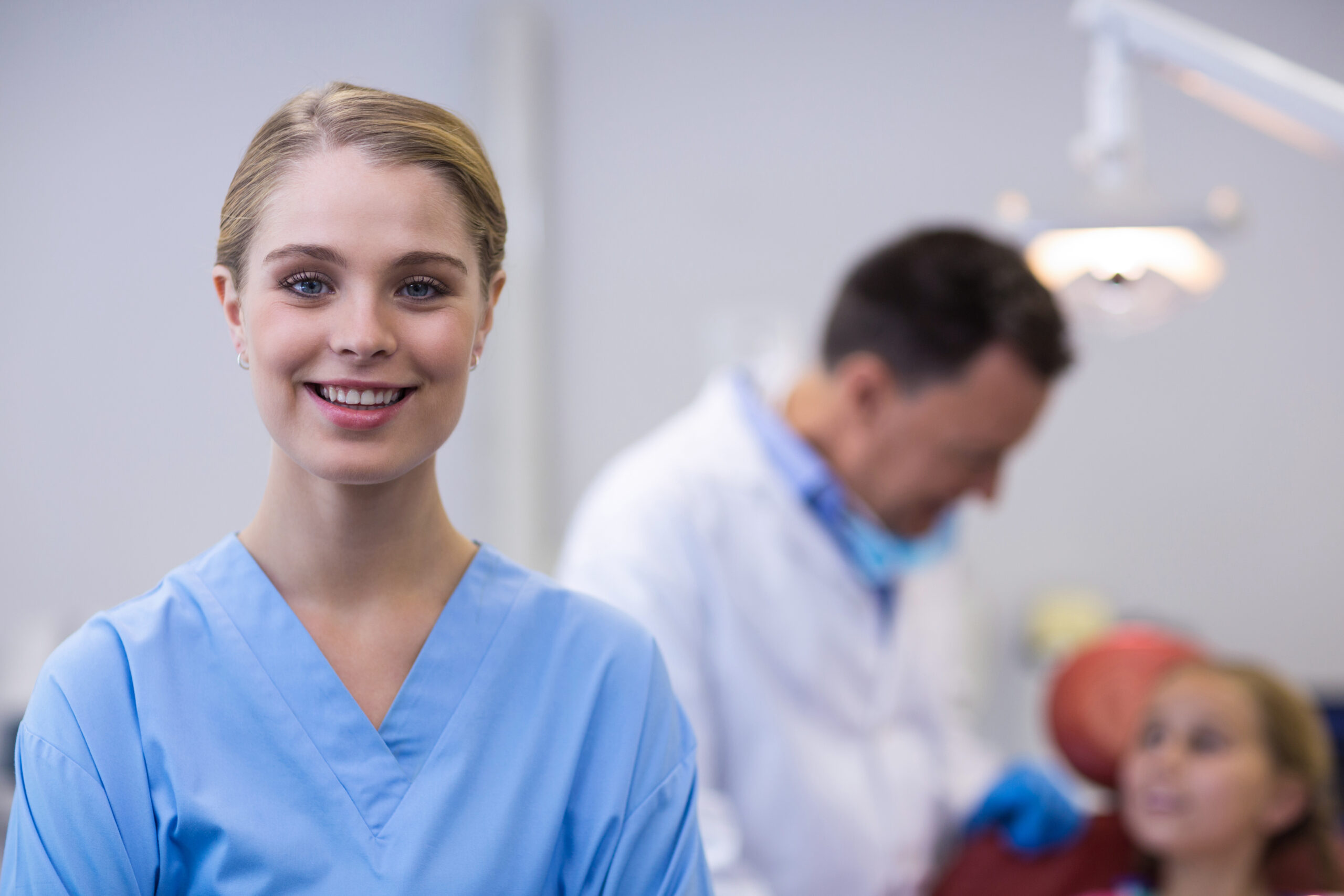 How To Become a Dental Assistant